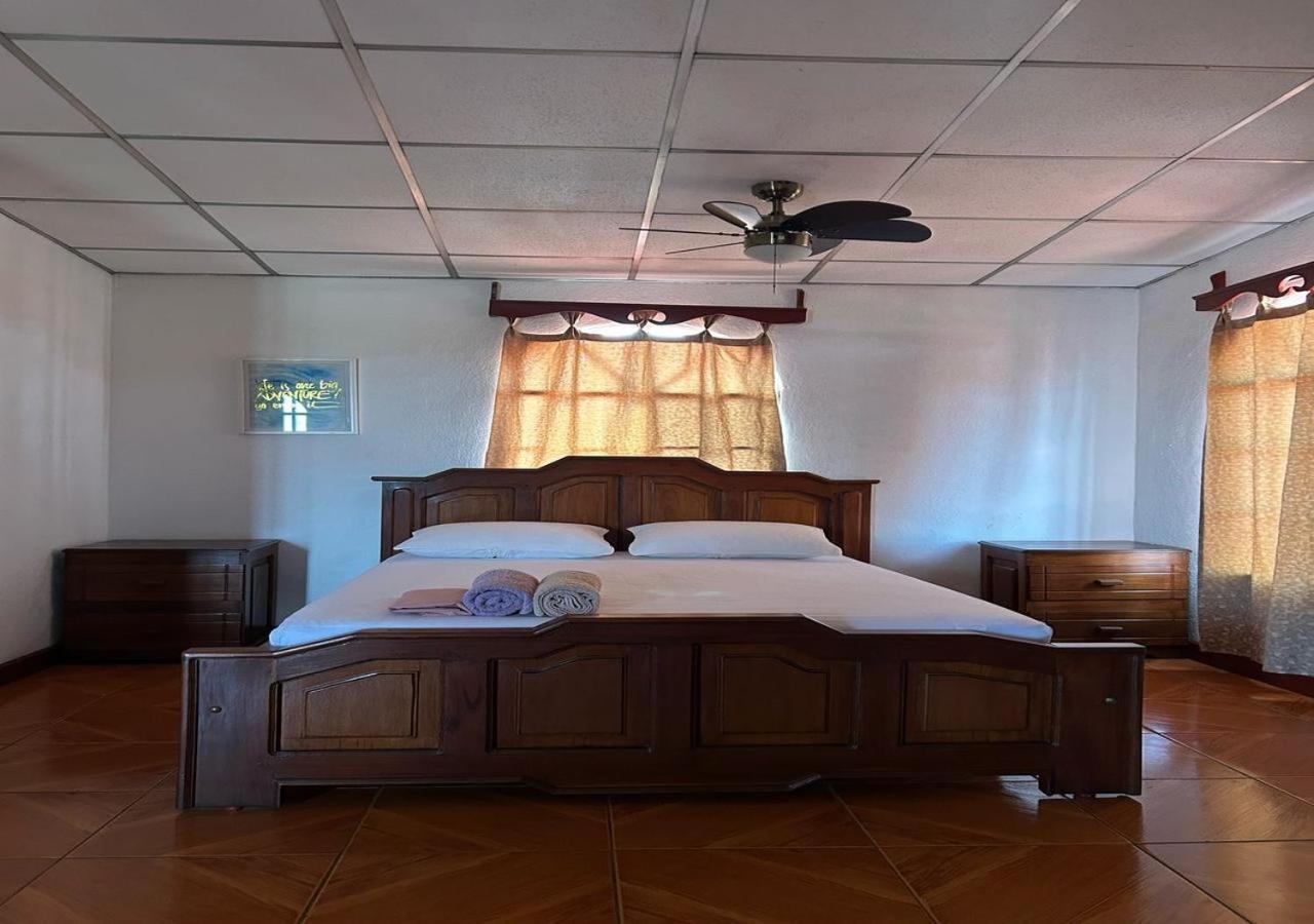 Casa Robles - Room close to Airport #1 Managua Exterior foto